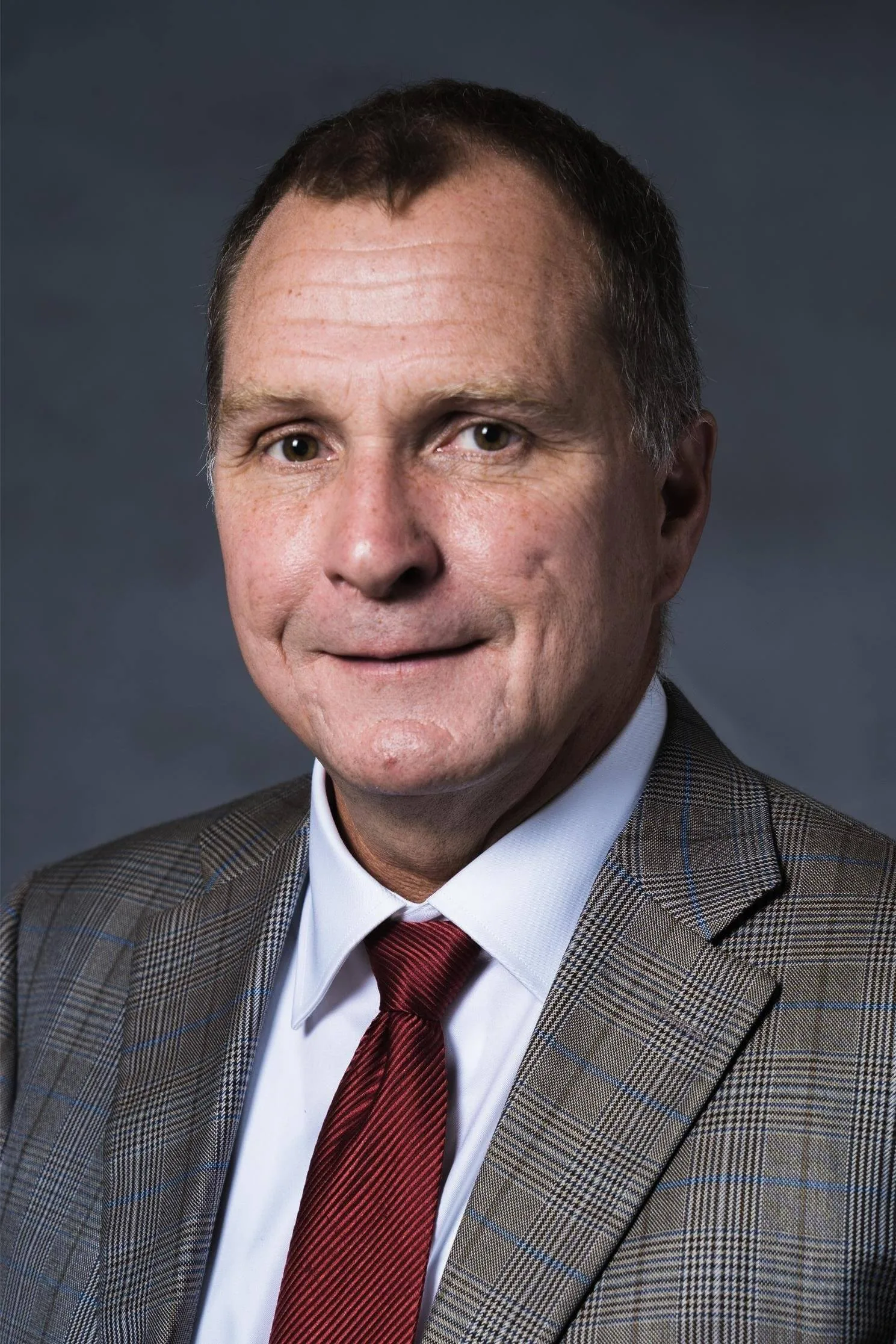 Portrait of Dr. Gregory Hedger, VisionNext partner consultant in school leadership and governance